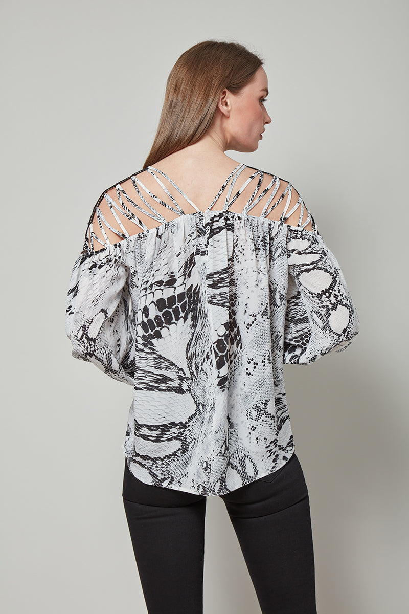 Style Chronicles Long Sleeve Lang Top