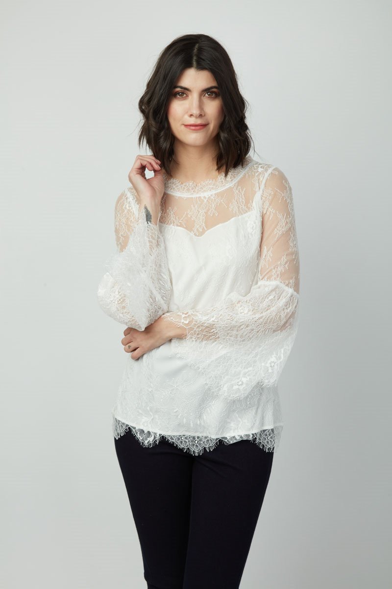 Lari Victoria Bell Sleeve Top