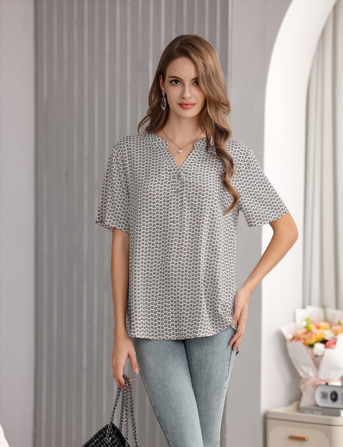 Women's Heart Print Short-Sleeve Pullover Top with V-Neck Mandarin Collar