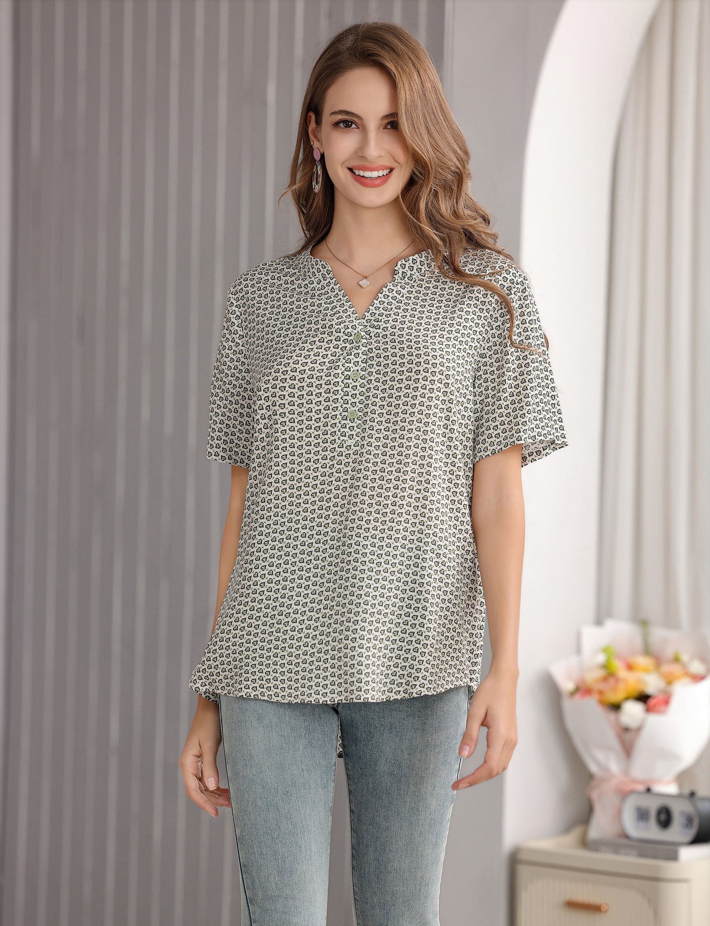 Women's Heart Print Short-Sleeve Pullover Top with V-Neck Mandarin Collar