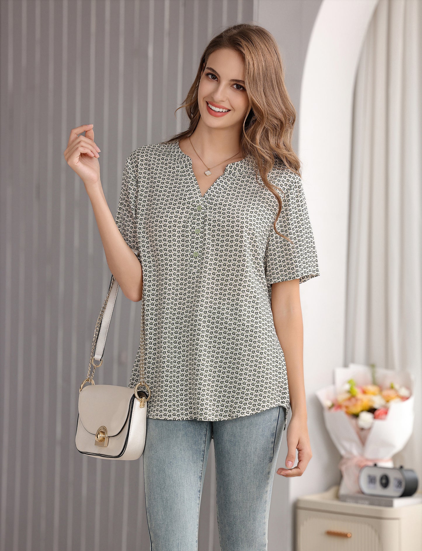 Women's Heart Print Short-Sleeve Pullover Top with V-Neck Mandarin Collar
