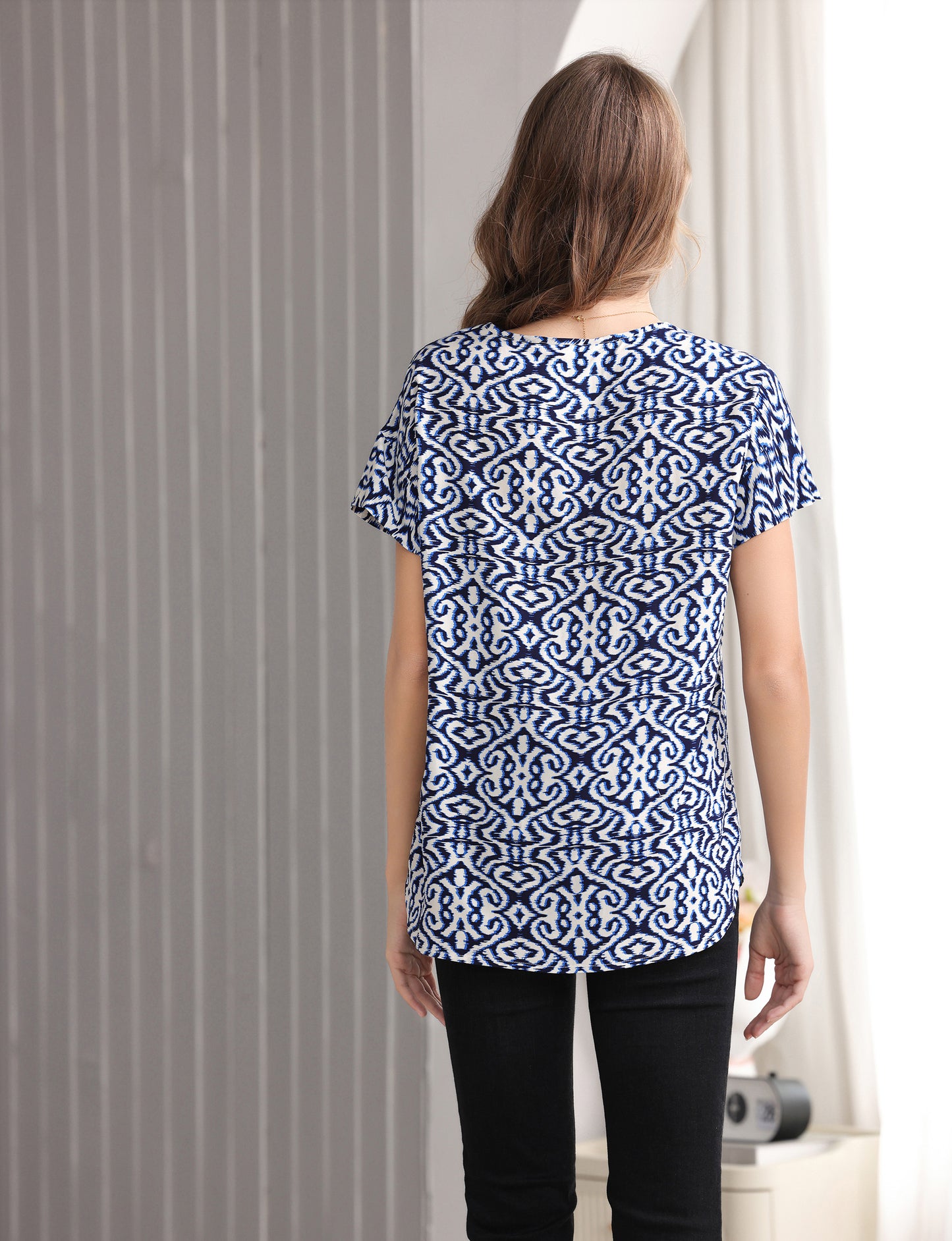 Women's Pullover Tunic Top with Short-Sleeves, Abstract Print