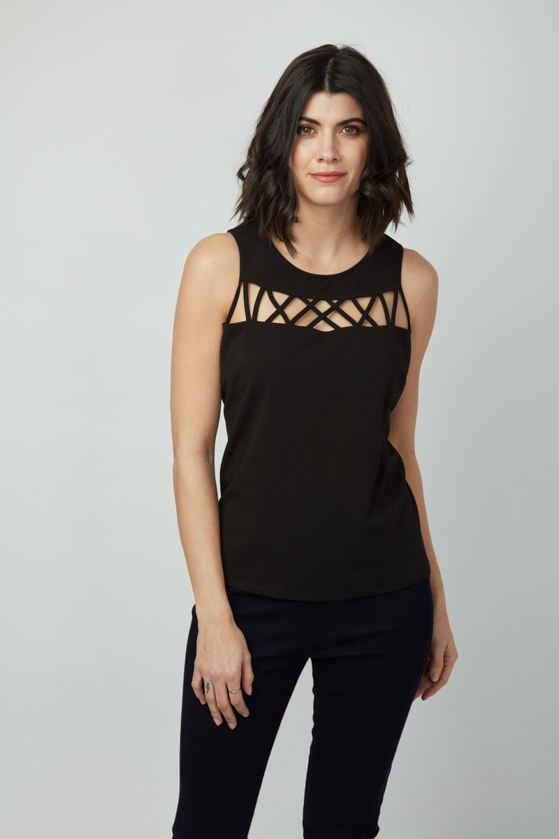 Forever Stylish Crisscross Lattice Peta Top