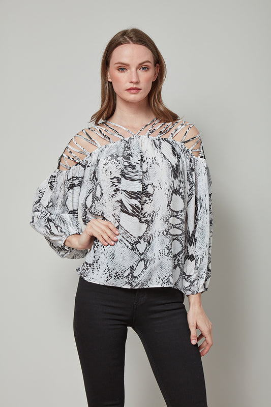 Style Chronicles Long Sleeve Lang Top