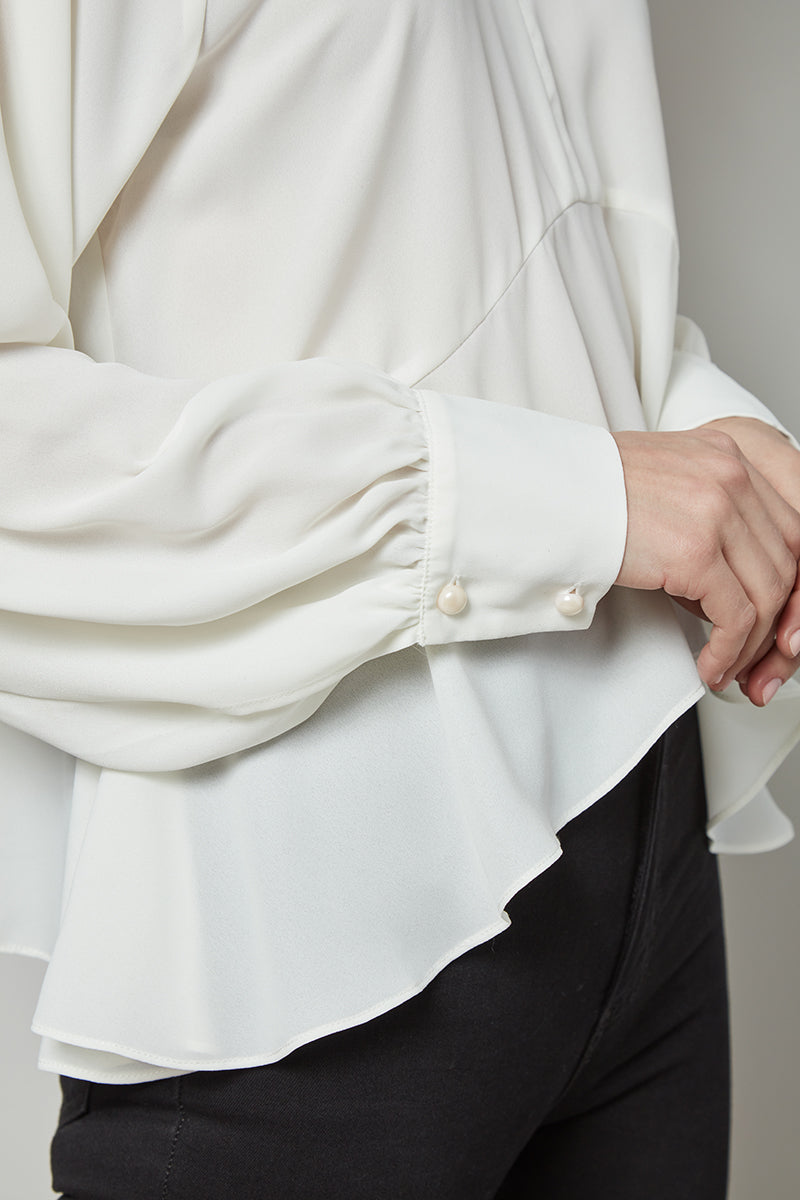 JERI Long Sleeve Top w/ Keyhole Neckline