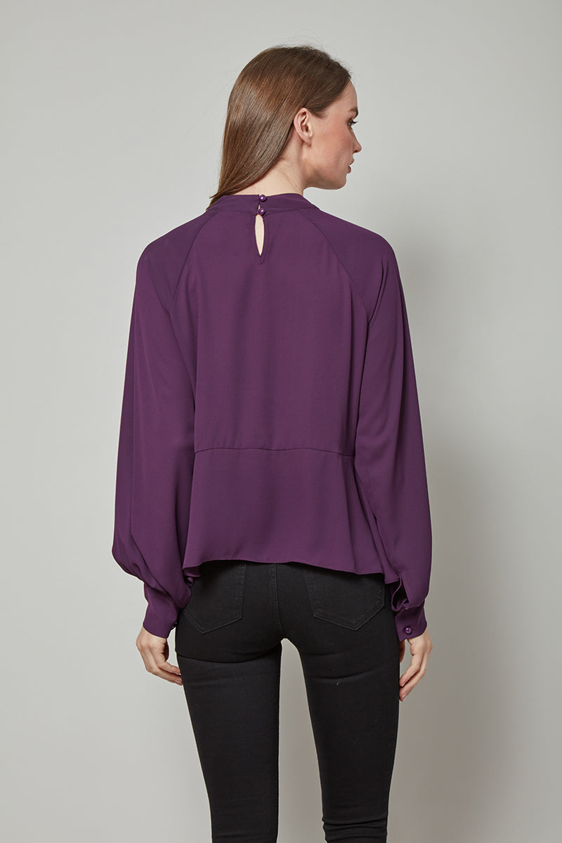 JERI Long Sleeve Top w/ Keyhole Neckline
