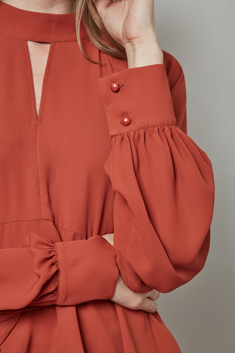 JERI Long Sleeve Top w/ Keyhole Neckline